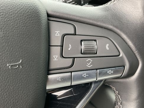Used 2024 Cadillac Escalade Sport AWD/4WD image 35