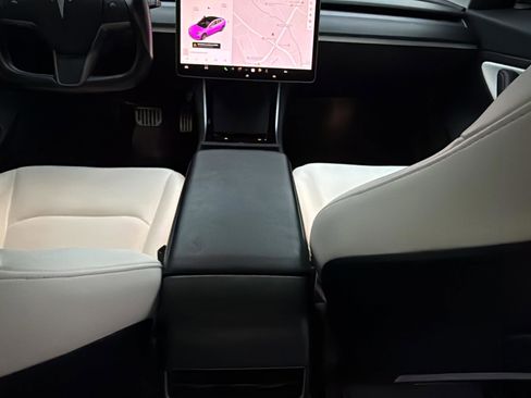 Used 2019 Tesla Model 3 Long Range image 31