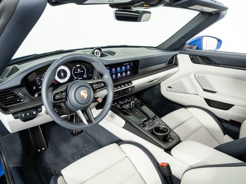 Certified 2026 Porsche 911 Targa 4 GTS image 4