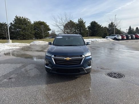 Certified 2023 Chevrolet Traverse LT image 2