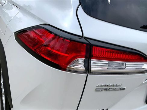 Used 2023 Toyota Corolla Cross LE FWD image 27