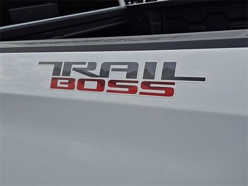 New 2026 Chevrolet Silverado 1500 LT Trail Boss w/ Convenience Package II image 18