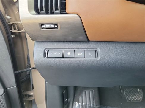 Used 2023 Nissan Pathfinder Platinum w/ Lighting Package (N93) image 13