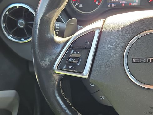 Used 2020 Chevrolet Camaro LT RWD image 21