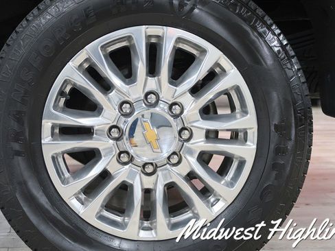 Used 2022 Chevrolet Silverado 2500 High Country image 16