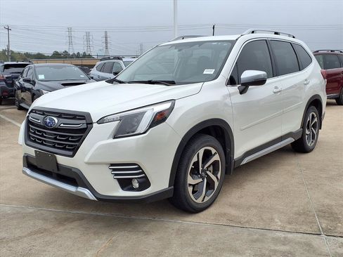 Certified 2023 Subaru Forester Touring image 3