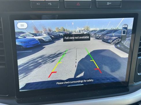 Used 2022 Ford F150 Lightning XLT image 31