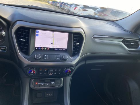 Used 2023 GMC Acadia AT4 image 15