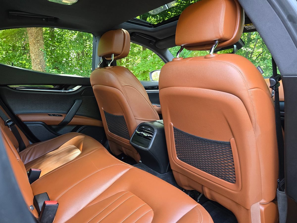 Used 2023 Maserati Ghibli Modena RWD image 19