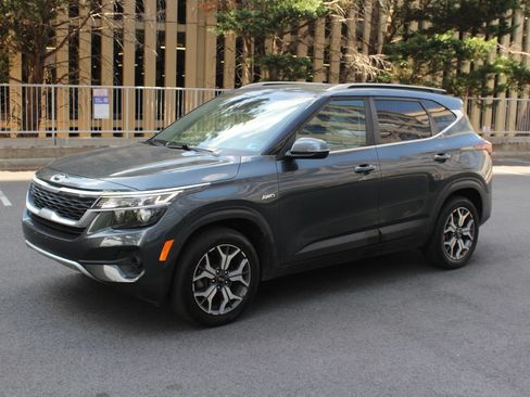 Used 2021 Kia Seltos EX AWD/4WD image 12