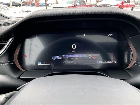 New 2025 Jeep Grand Cherokee Altitude image 18