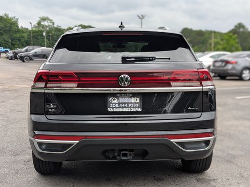 Used 2024 Volkswagen Atlas Cross Sport SEL AWD/4WD image 8