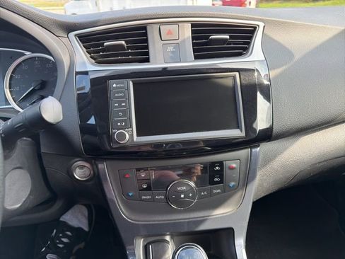Used 2019 Nissan Sentra SR FWD image 20