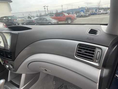 Used 2010 Subaru Forester 2.5X Premium image 22