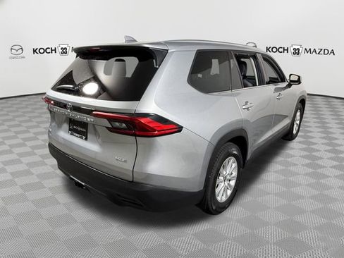 Used 2024 Toyota Grand Highlander AWD image 8