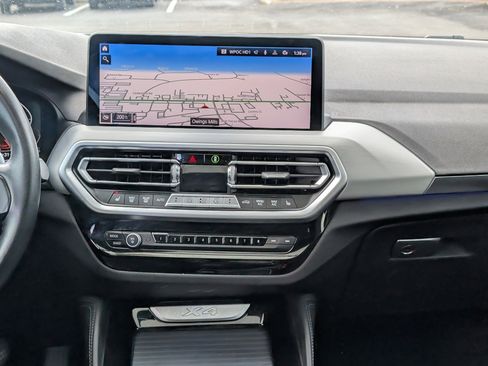 Used 2022 BMW X4 xDrive30i w/ Convenience Package image 18