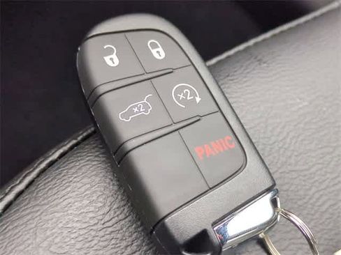 New 2026 Jeep Compass Limited image 34