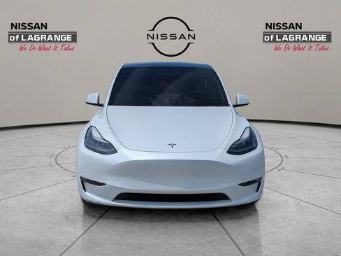 Used 2023 Tesla Model Y Performance AWD/4WD image 2
