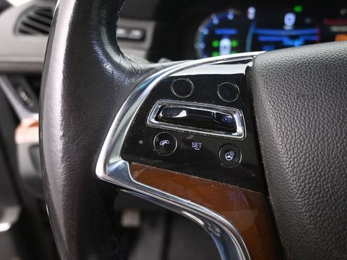 Used 2020 Cadillac Escalade ESV Luxury image 3