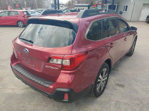 Used 2019 Subaru Outback 2.5i Limited AWD/4WD image 6