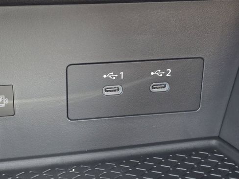 New 2026 Nissan Pathfinder SL image 7