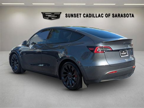 Used 2022 Tesla Model Y Performance image 5