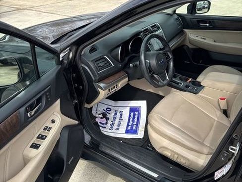 Used 2018 Subaru Outback 2.5i Limited image 10
