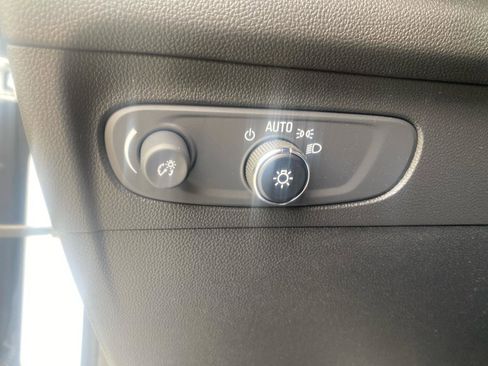 Used 2023 Buick Envision Essence w/ Sport Touring Package AWD/4WD image 22