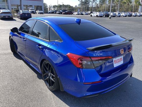 Used 2023 Honda Civic Sport image 3