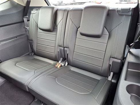 New 2025 Volkswagen Atlas SEL image 10