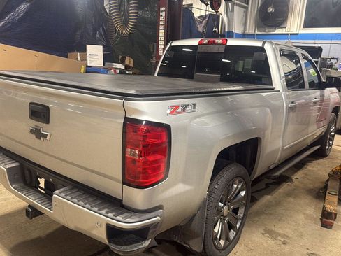 Used 2017 Chevrolet Silverado 1500 LT w/ All Star Edition image 4