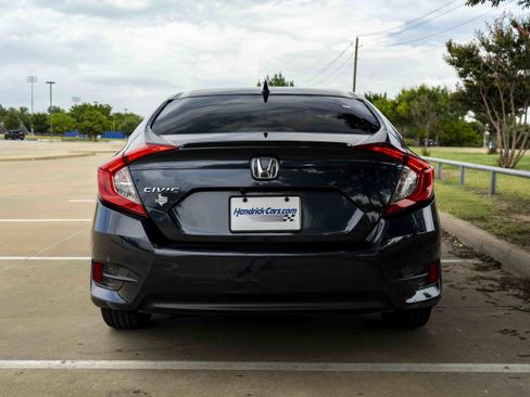 Used 2018 Honda Civic EX-T image 8