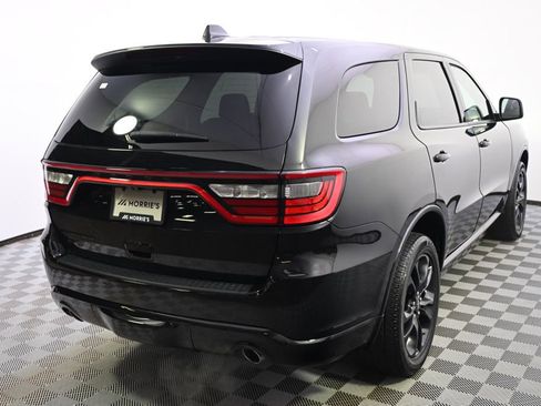 Used 2022 Dodge Durango SXT w/ Blacktop Package AWD/4WD image 6