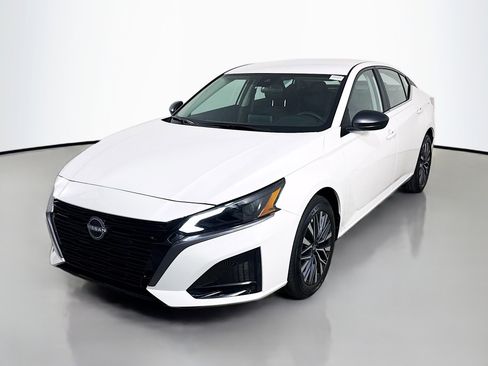 Used 2026 Nissan Altima 2.5 SV AWD/4WD image 4
