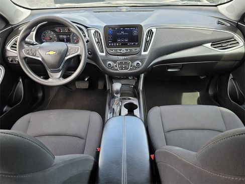 Used 2024 Chevrolet Malibu LT image 8