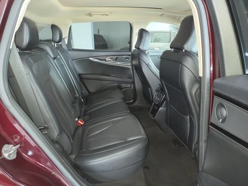 Used 2021 Lincoln Nautilus Reserve FWD image 25