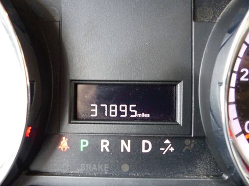 Used 2019 Dodge Grand Caravan SE w/ UConnect Hands-Free Group FWD image 26