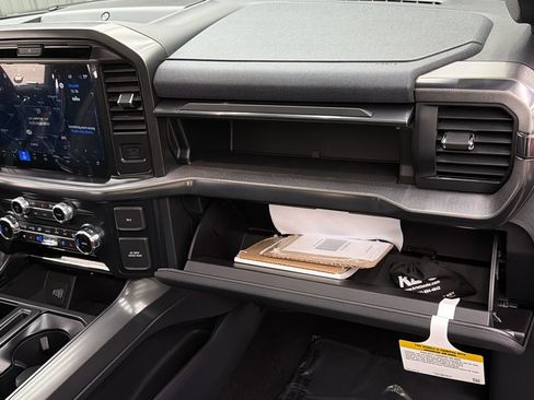 Used 2026 Ford F150 Lariat AWD/4WD image 38