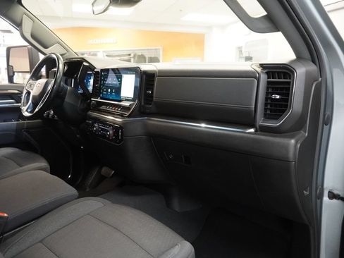 Used 2024 Chevrolet Silverado 3500 LT w/ Convenience Package AWD/4WD image 35