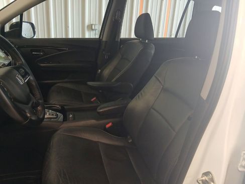Used 2020 Honda Pilot Touring image 32