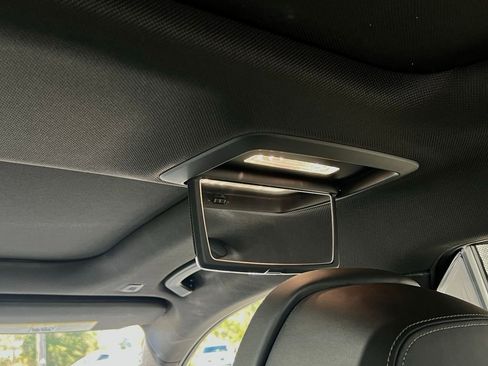 Used 2018 BMW 750i xDrive image 31