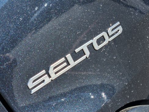 New 2026 Kia Seltos SX w/ SX Sunroof Package image 8