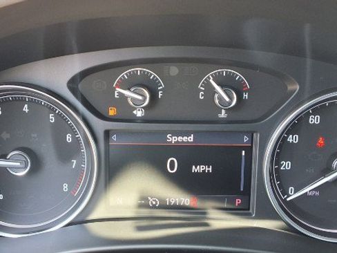 Used 2024 Buick Enclave Essence w/ Experience Buick Package FWD image 12