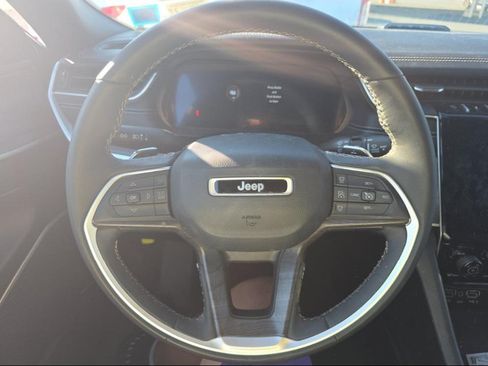 Used 2024 Jeep Grand Cherokee Limited 4xe AWD/4WD image 8