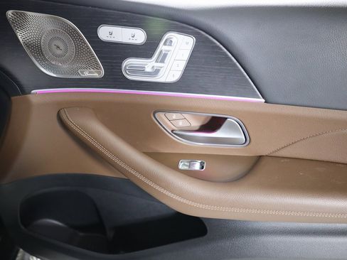 Used 2024 Mercedes-Benz GLS 450 GLS 450 image 36