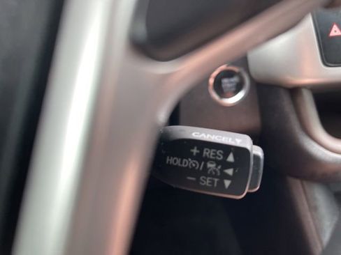 Used 2017 Toyota Highlander XLE FWD image 23
