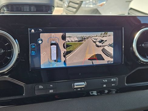 New 2025 Mercedes-Benz Sprinter 2500 image 25