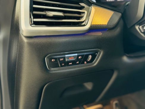 Used 2021 BMW X5 xDrive40i w/ M Sport Package image 13