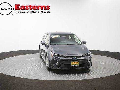 Used 2023 Toyota Corolla LE w/ Carpet Mat Package (TMS) FWD image 46