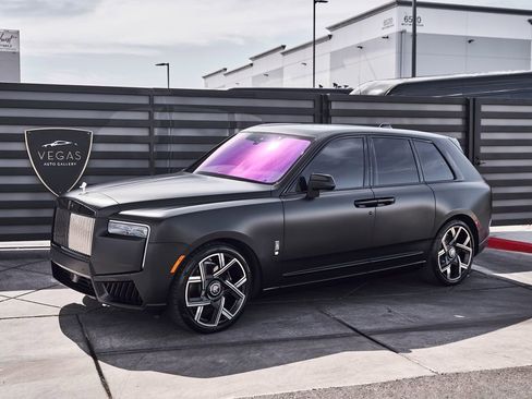 Used 2026 Rolls-Royce Cullinan Black Badge AWD/4WD image 6